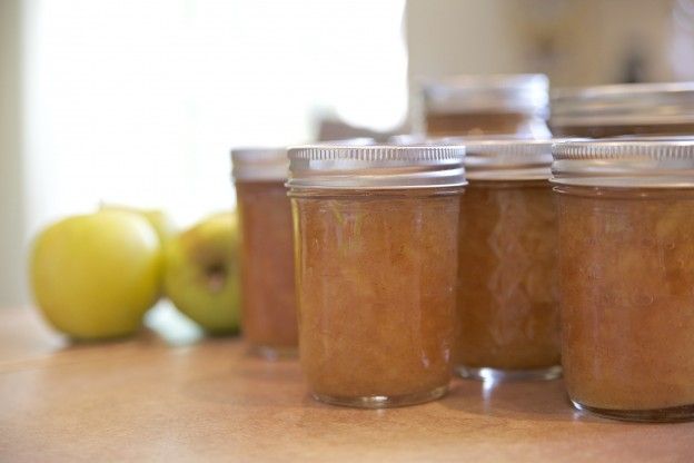 Compota de manzana y biscotes