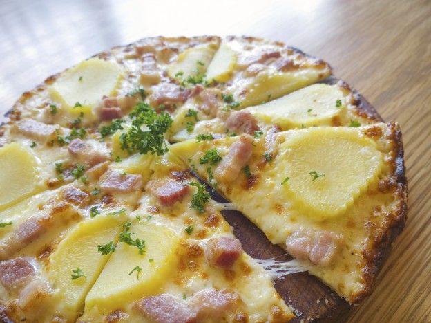 Pizza tartiflette y pizza raclette, al estilo francés