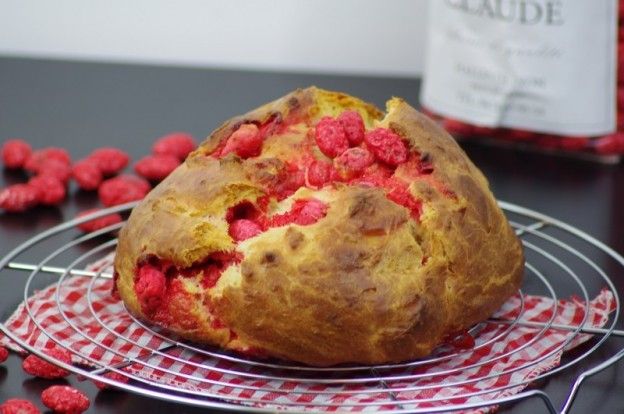 Brioche con pralinés rosas