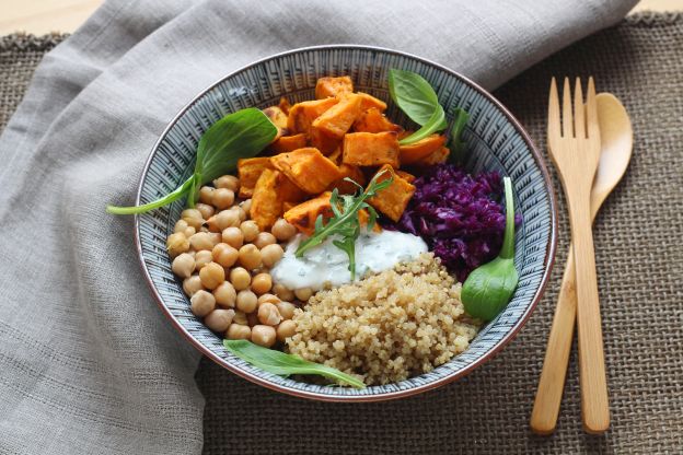 Buddha bowl de batata y garbanzo