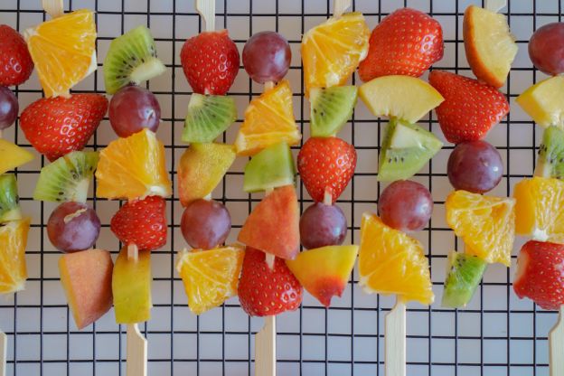 Brochetas de fruta