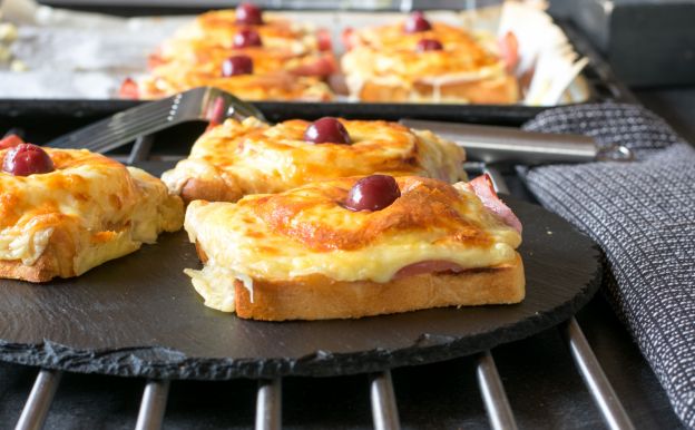 Tostadas hawaianas