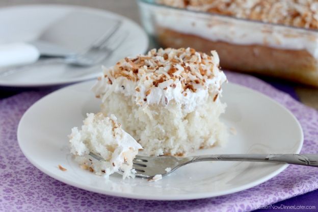 Pastel de coco y crema