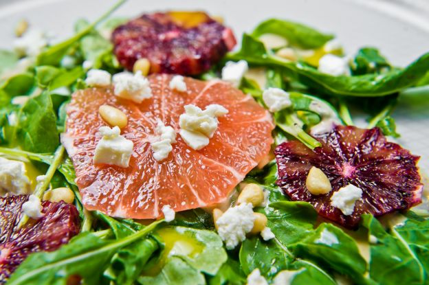 Ensalada fresca con cítricos