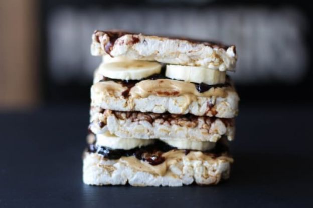 Sándwich con pan de arroz