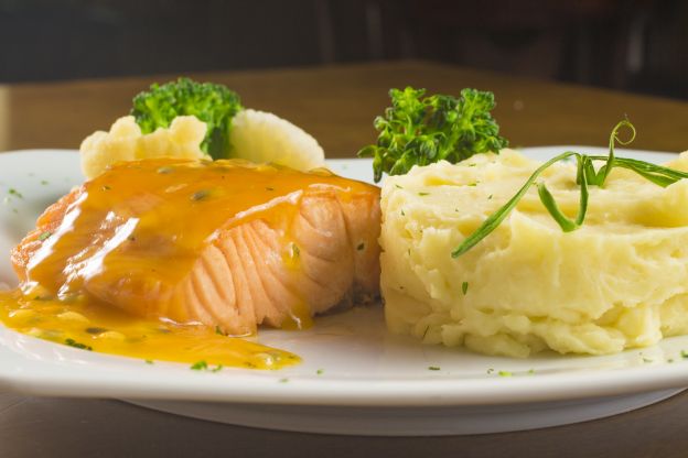 Filete de salmón con maracuyá