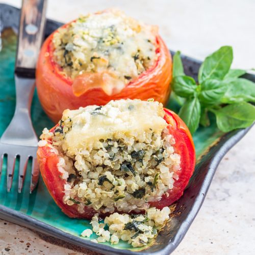 Tomates rellenos de quinoa