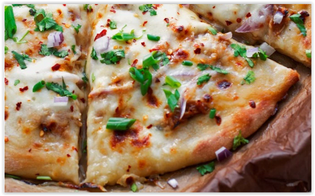 63. Pizza de pollo y salsa barbecue