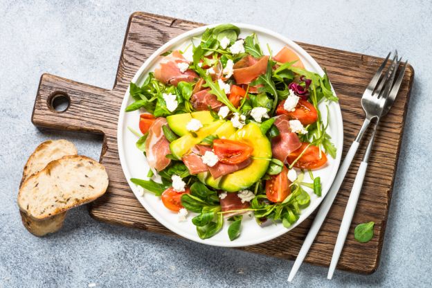 Ensalada de jamón y aguacate