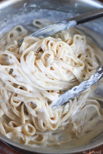 ONE POT de fettucine con salsa Alfredo