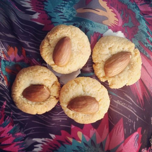 Biskuttini tal-Lewz: Galletas de almendra de Malta