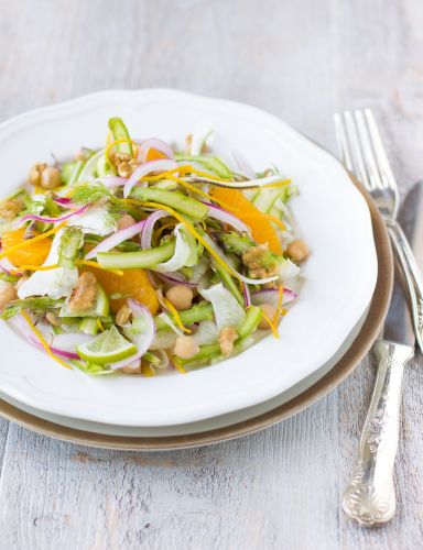 Ensalada ácida de garbanzos e hinojo