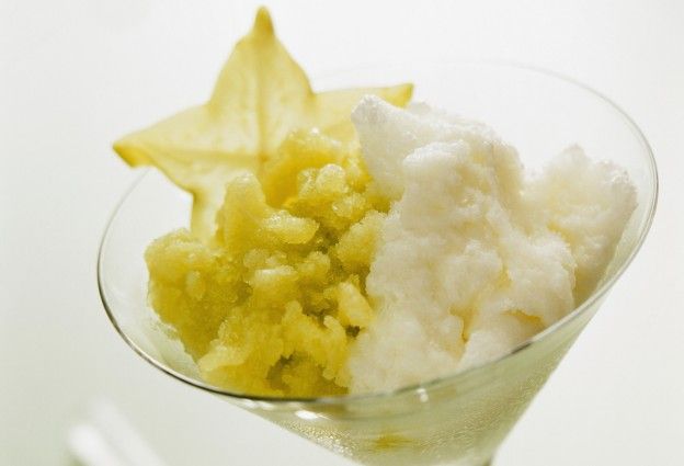 Yogur helado con vainilla y carambola