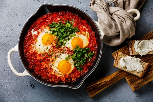 Huevos fritos con jamón y patatas asadas