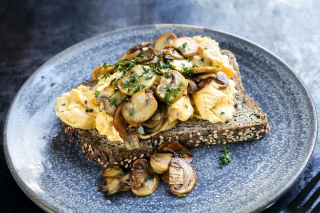 Verduras salteadas con huevos