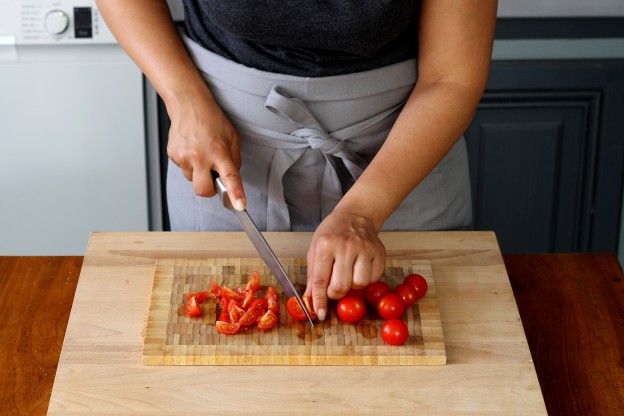 Cortar los tomates