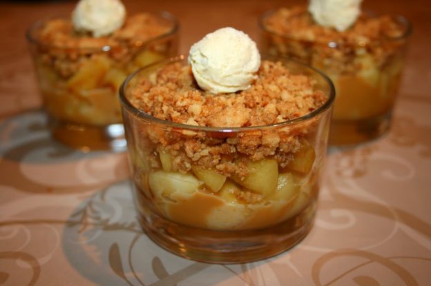 Crumble de manzana en vasitos