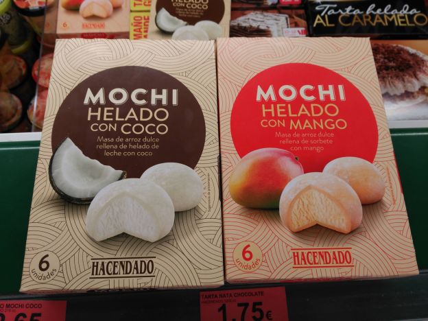 Mochi helado con coco