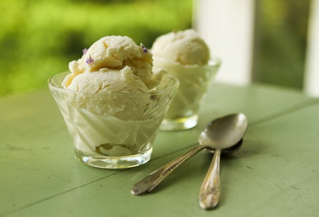 Helado de lavanda