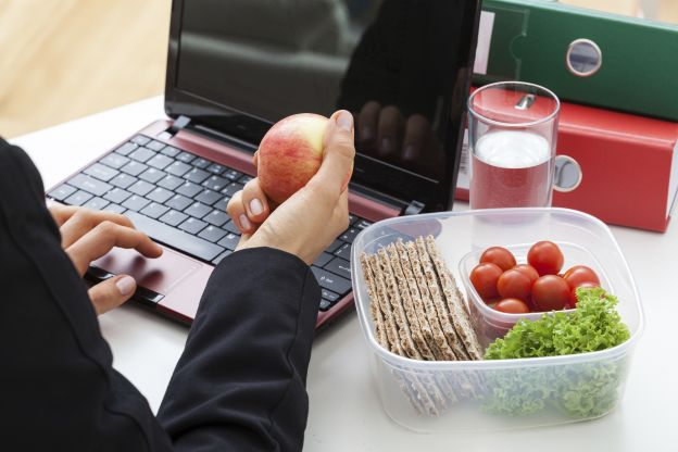 Tener un horario establecido para las comidas