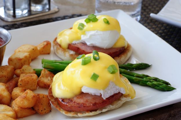 Huevos Benedict