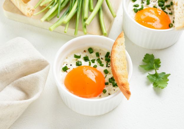 Francia: Oeufs Cocotte