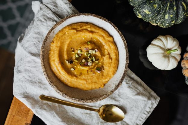 Tostadas con hummus