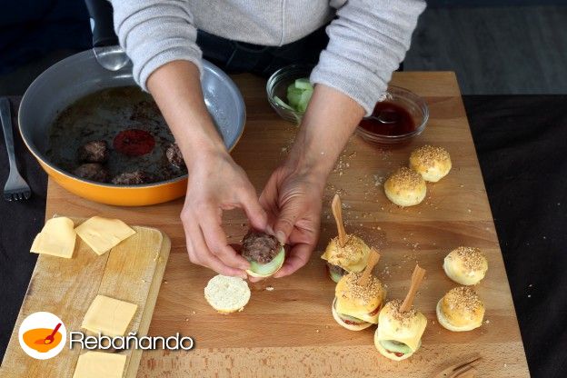 Agregar la hamburguesa