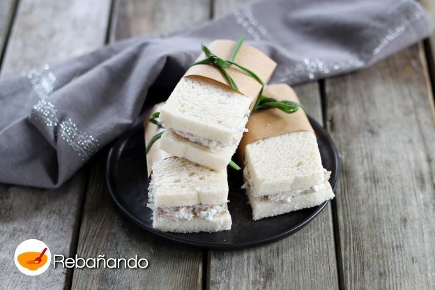 Mini-sándwiches de queso azul