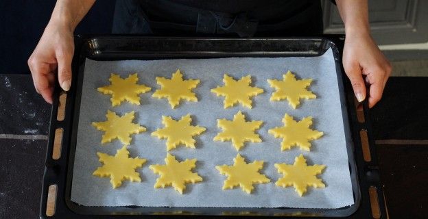 Quité las galletas de la charola, ¡siguiente ronda!