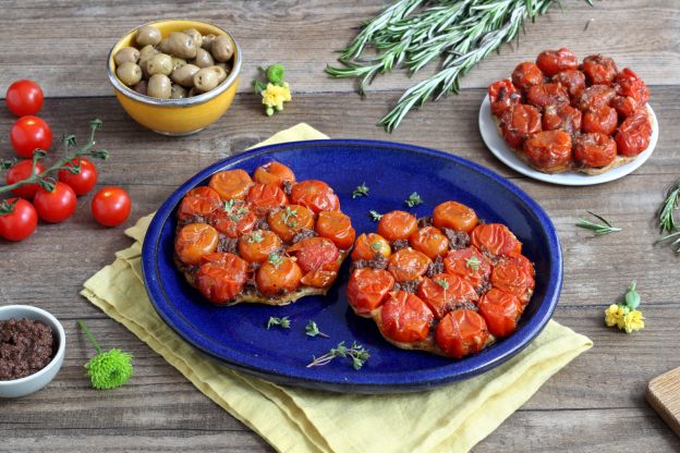 Mini tartas de tomate cherry