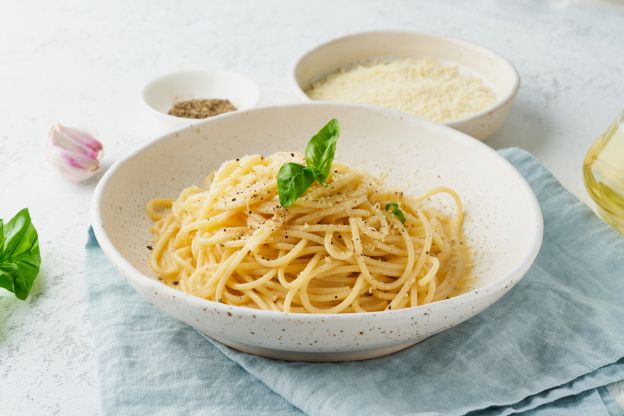 Pasta cacio e pepe