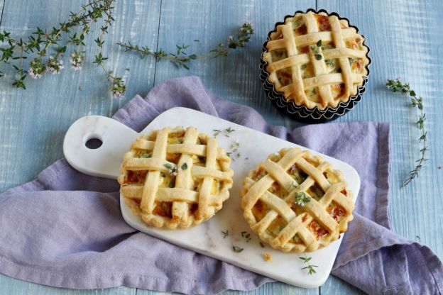 Tartaletas de ricotta y espárragos