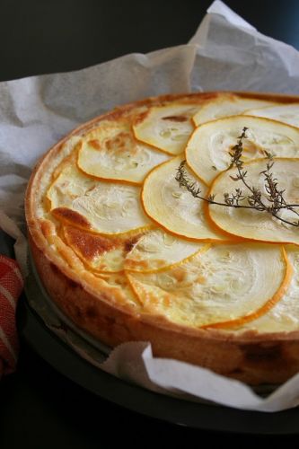 Tarta de patatas, cebolla y parmesano