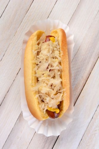 Kraut dog: Con ensaldas de col