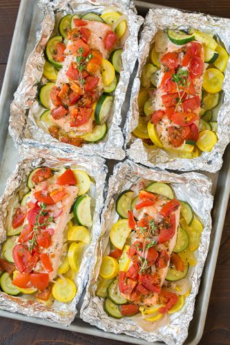 Salmón con vegetales al horno