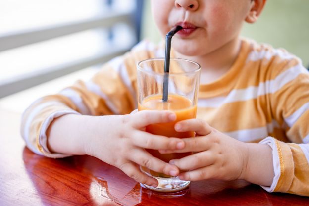 No beber líquidos en el desayuno