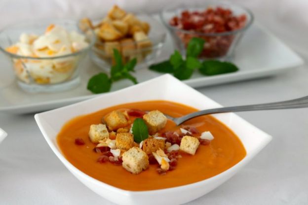 gazpacho andaluz tradicional