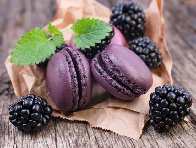 Macarons de mora azul