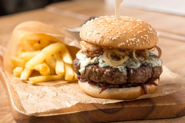 Hamburguesa con patatas