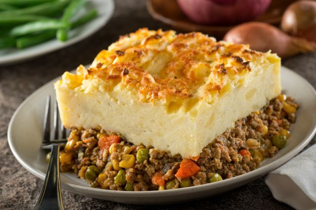 Pastel de carne con puré de patatas