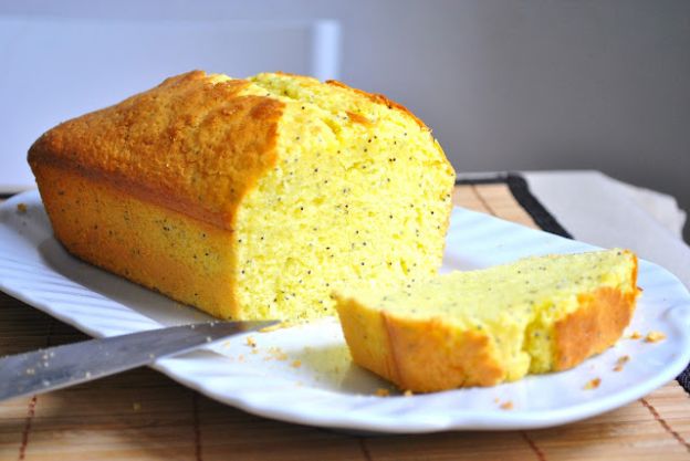 Bizcocho de naranja y semillas de amapola