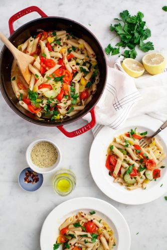 Penne con tomates