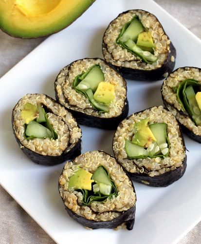 Sushi de quinoa y aguacate