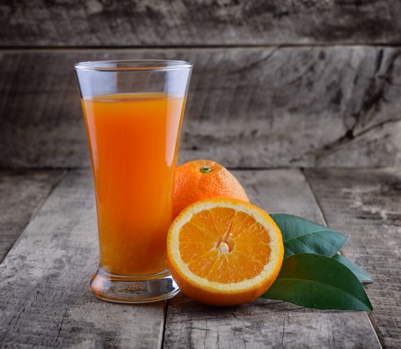 3) Jugo de naranja