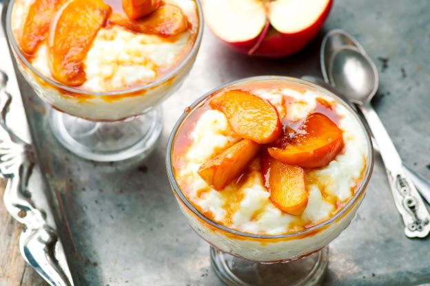 Arroz con leche y manzanas