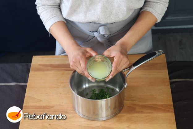 Preparación de la crema de lima y menta