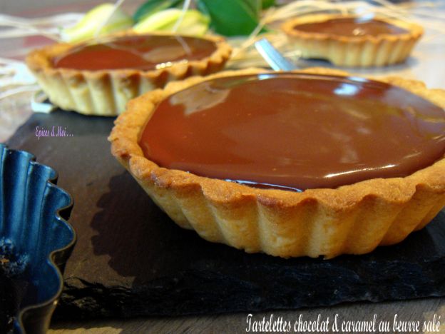 Tartaletas de chocolate y caramelo