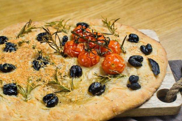 Focaccia de aceitunas