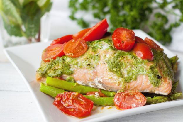 SALMÓN EN PAQUETITOS CON VERDURAS